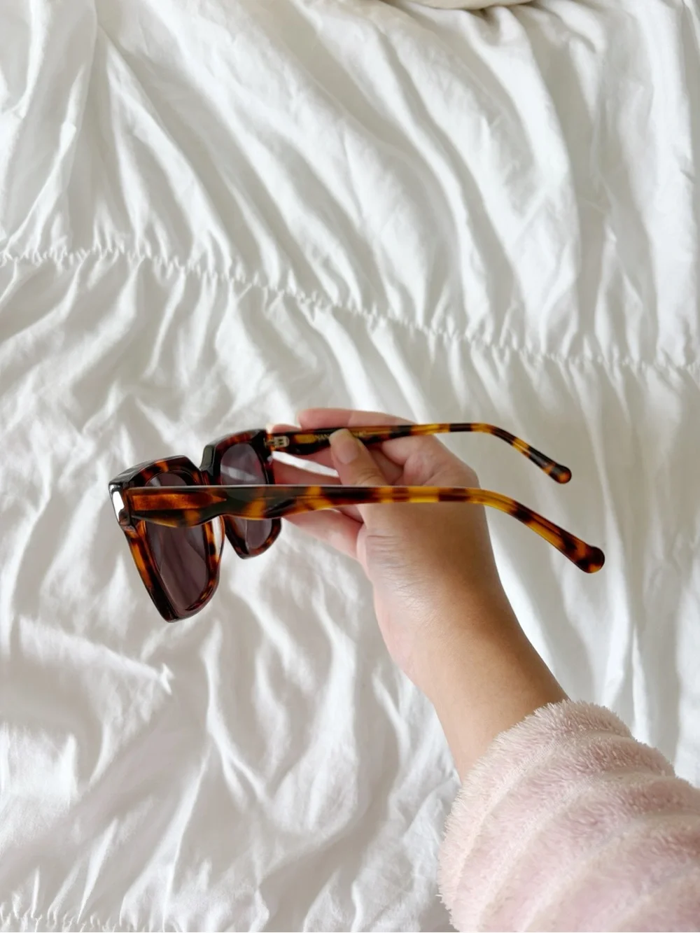 BANANA REPUBLIC Tortoise Shell Sunglasses